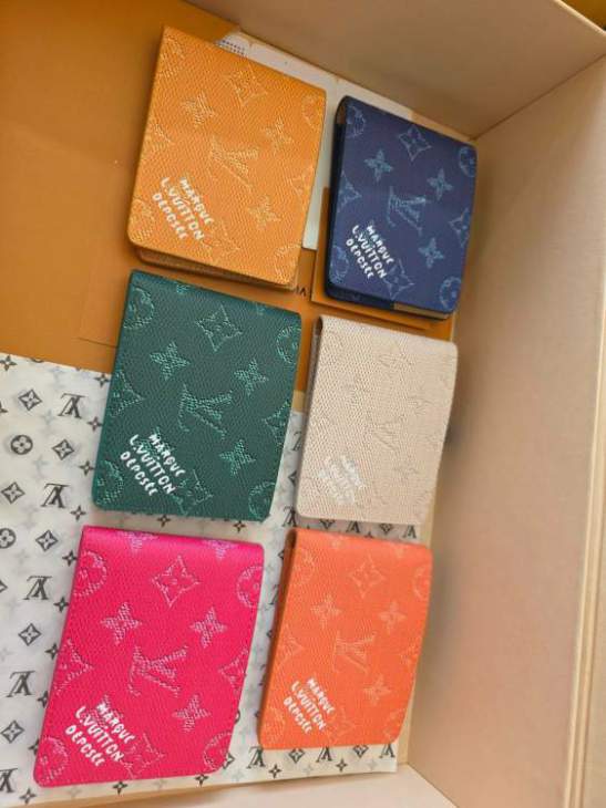 Picture of Louis Vuitton Wallets _SKUfw218199595fw